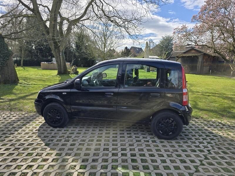 Schwarz Gebraucht 2011 Fiat Panda Dynamic Kleinwagen | 1.900 € (Fairer Preis) - Bild 1/4