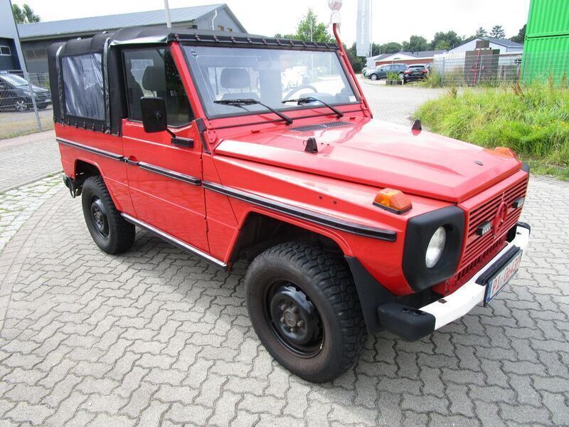 Rot Gebraucht 1990 Mercedes G250 SUV | 29.999 € - Bild 1/4
