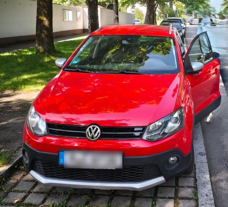 Rot Gebraucht 2012 VW Polo Cross Kleinwagen | 7.600 € (Guter Preis) - Bild 1/4
