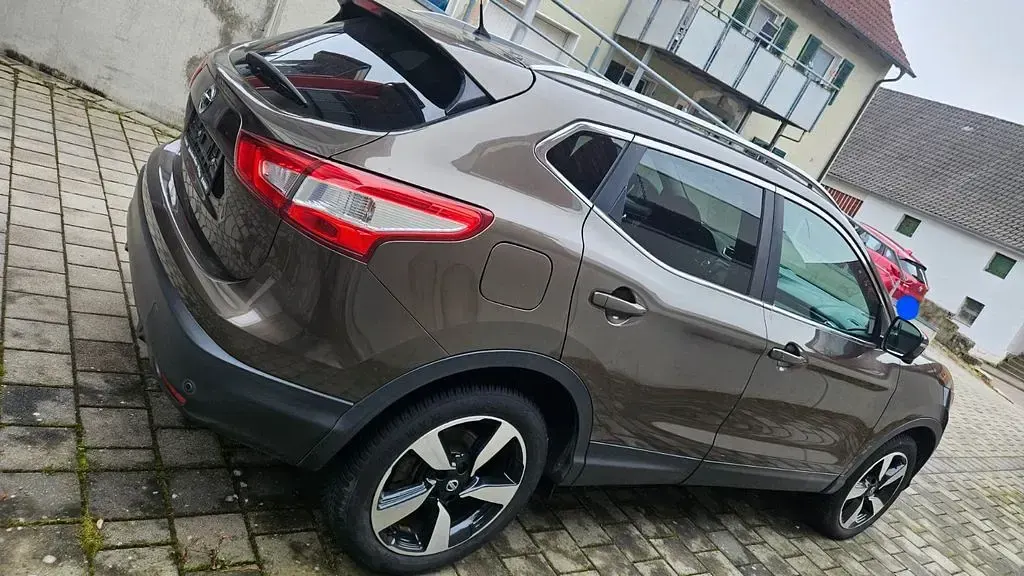 Gebraucht Nissan Qashqai N-Vision 116 PS (85 kW) 2017 Braun SUV