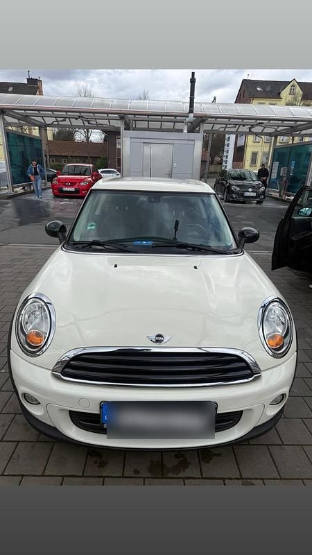 Usata Mini ONE 95 CV (69 kW) 2011 Beige Utilitaria