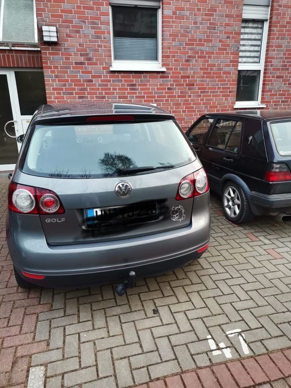 Grau Gebraucht 2005 VW Golf Plus Cross Van / Kleinbus | 3.190 € (Guter Preis) - Bild 1/4
