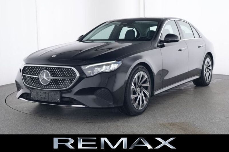 Graphitgrau Gebraucht 2023 Mercedes E200 Avantgarde Limousine | 43.880 € (Superpreis) - Bild 1/4