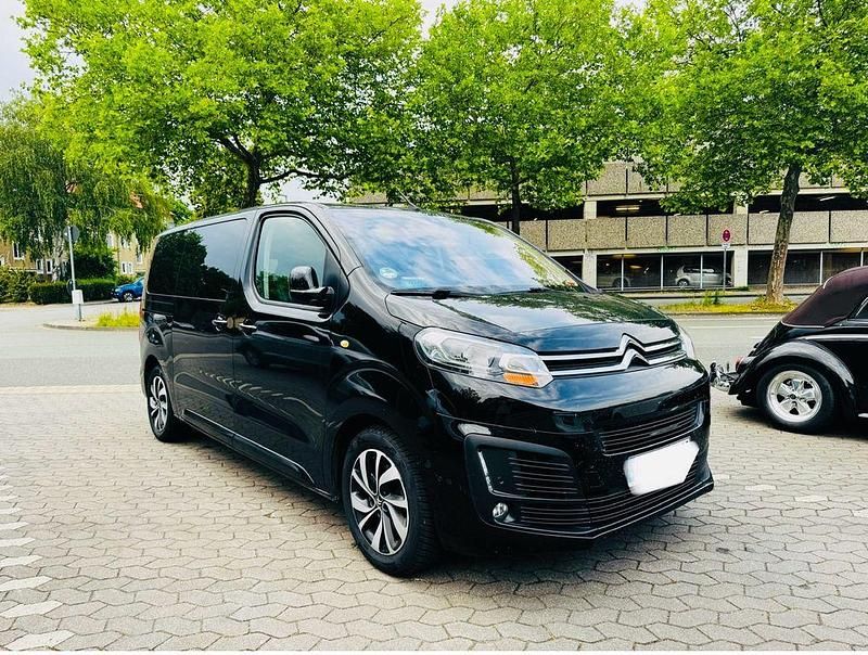 Schwarz Gebraucht 2021 Citroën Spacetourer Business Class Van / Kleinbus | 27.900 € (Fairer Preis) - Bild 1/4