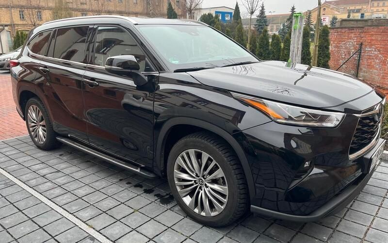 Schwarz Gebraucht 2022 Toyota Highlander SUV | 39.000 € (Fairer Preis) - Bild 1/4