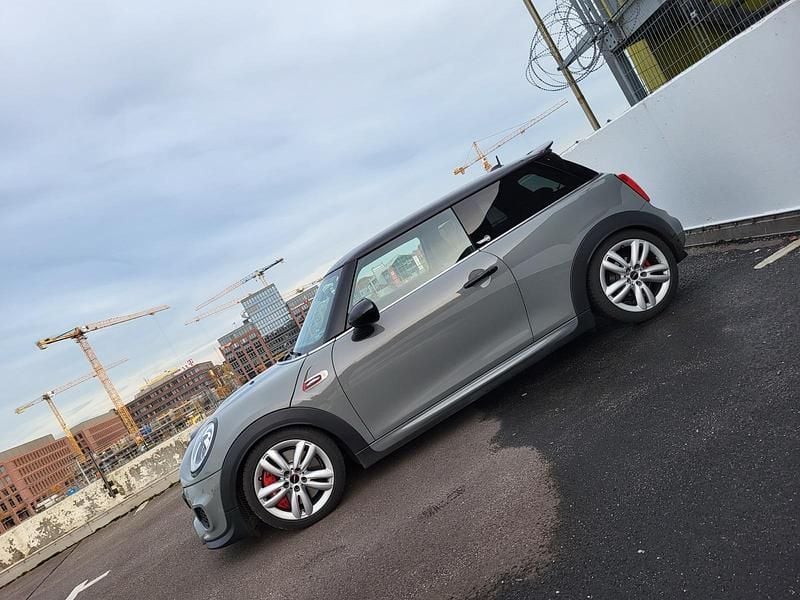 Gebraucht Mini John Cooper Works 300 PS (220 kW) 2017 Grau Kleinwagen