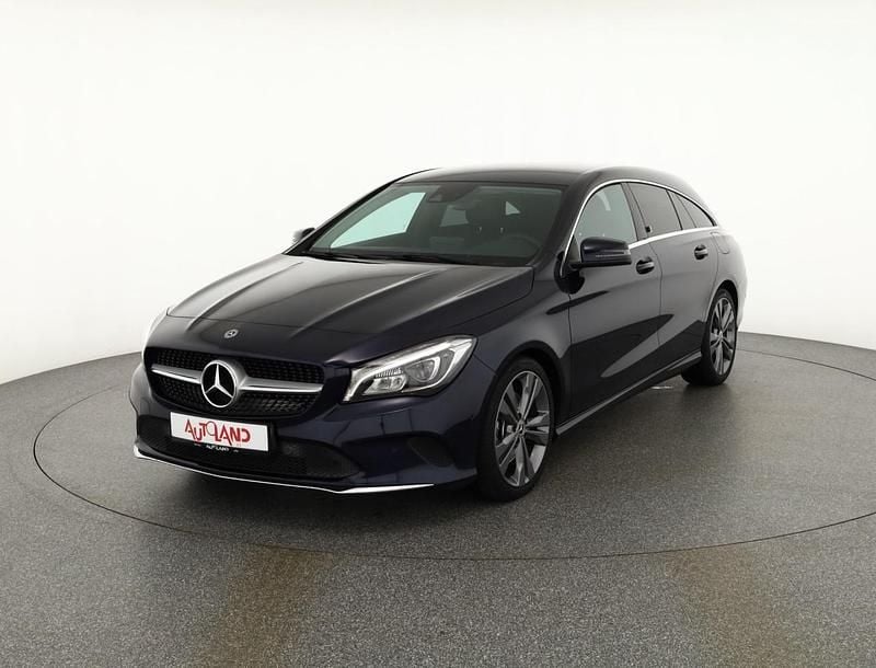 Blau Gebraucht 2017 Mercedes CLA250 Shooting Brake Kombi | 24.990 € (Fairer Preis) - Bild 1/4