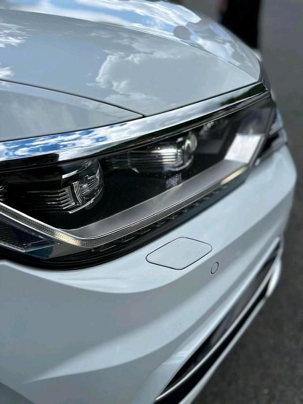 Gebraucht VW Passat 220 PS (161 kW) 2016 Weiß Limousine