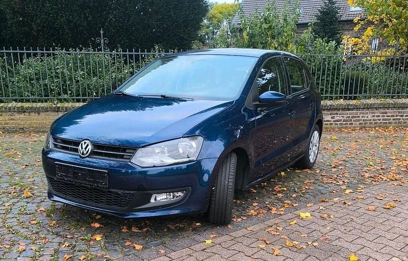 Blau Gebraucht 2011 VW Polo Kleinwagen | 7.500 € (Guter Preis) - Bild 1/4