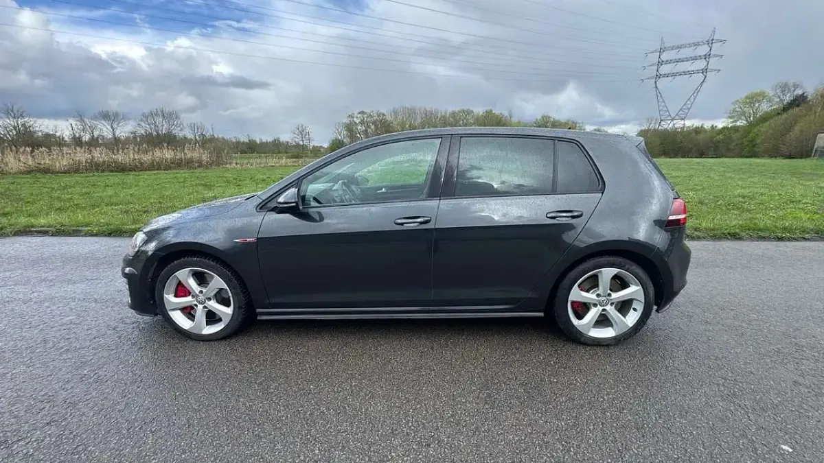 Second-hand VW Golf VII GTI 230 CP (169 kW) 2015 Gri Hatchback