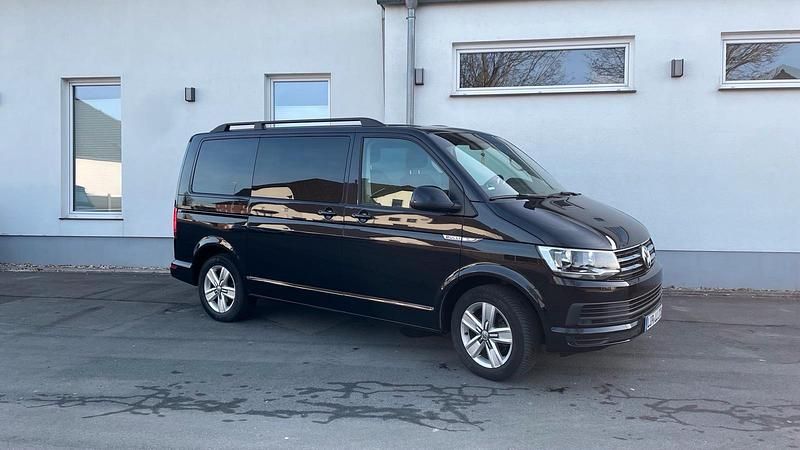 Schwarz Gebraucht 2017 VW Multivan Comfortline Van | 28.999 € (Superpreis) - Bild 1/4