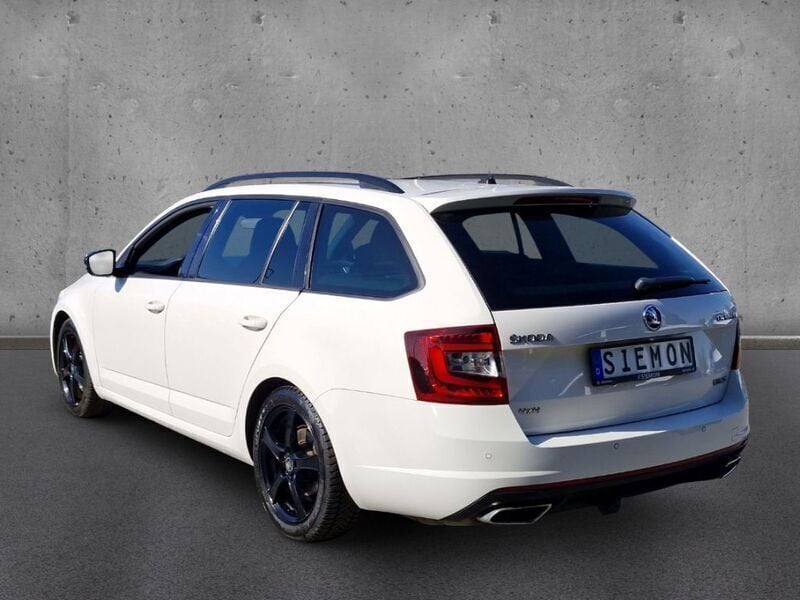 Gebraucht Skoda Octavia RS 184 PS (135 kW) 2018 Weiß Kombi