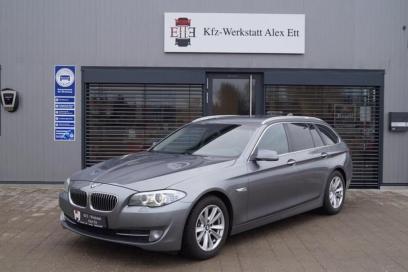 Gebraucht BMW 520 Performance 184 PS (135 kW) 2012 Spacegrau metallic Kombi