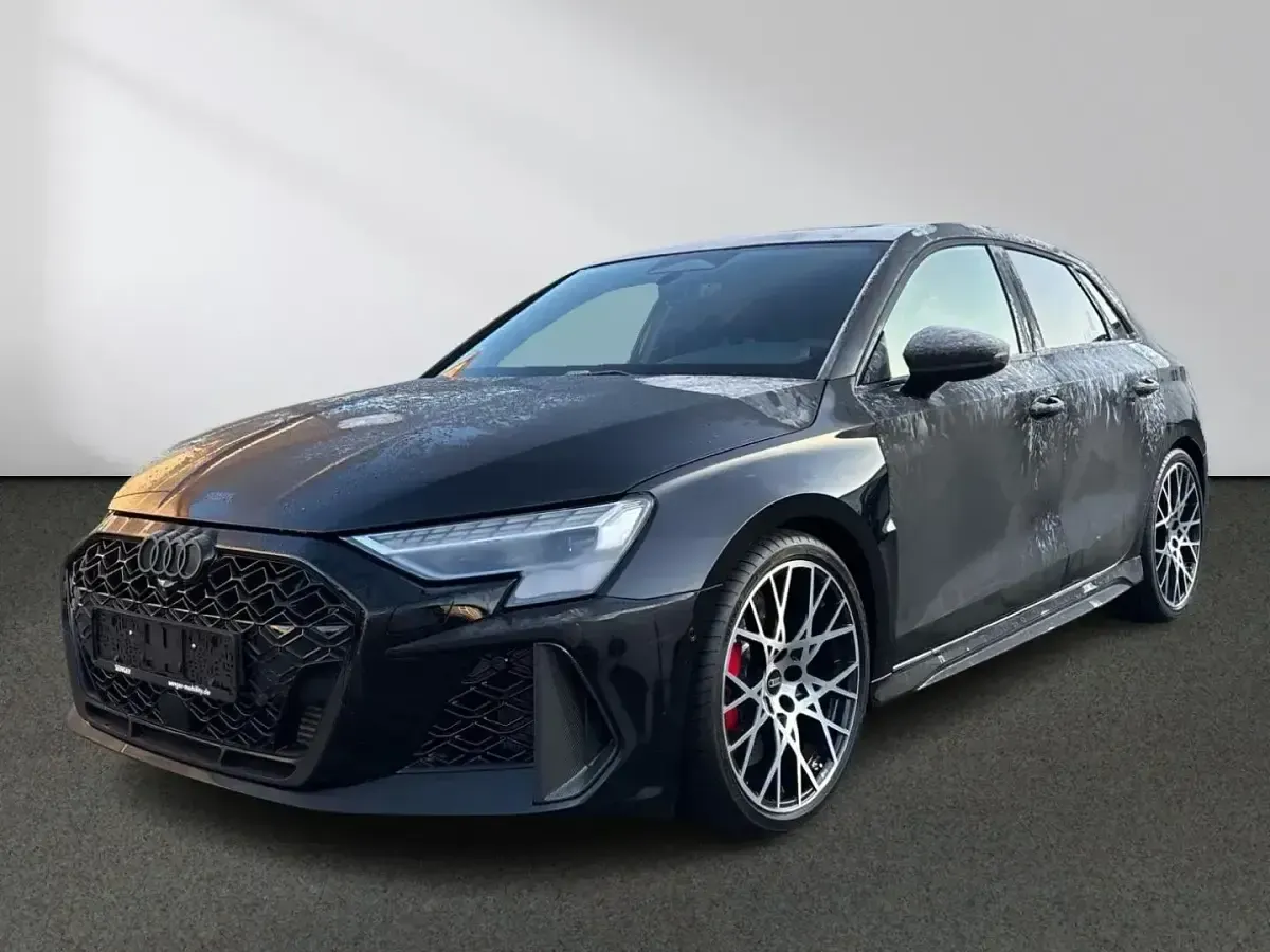 Gebraucht Audi RS3 Sportback Ambiente 400 PS (294 kW) 2026 Kleinwagen