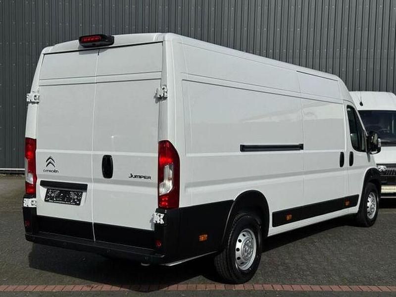 Gebraucht Citroën Jumper 165 PS (121 kW) 2024 Weiß Van / Kleinbus