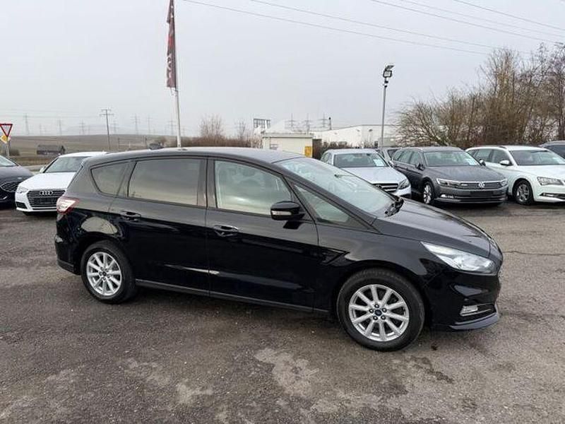 Gebraucht Ford S-MAX Trend 150 PS (110 kW) 2020 Schwarz Van / Kleinbus