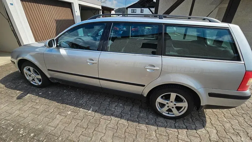 Gebraucht VW Passat Family 116 PS (85 kW) 2004 Silber Kombi