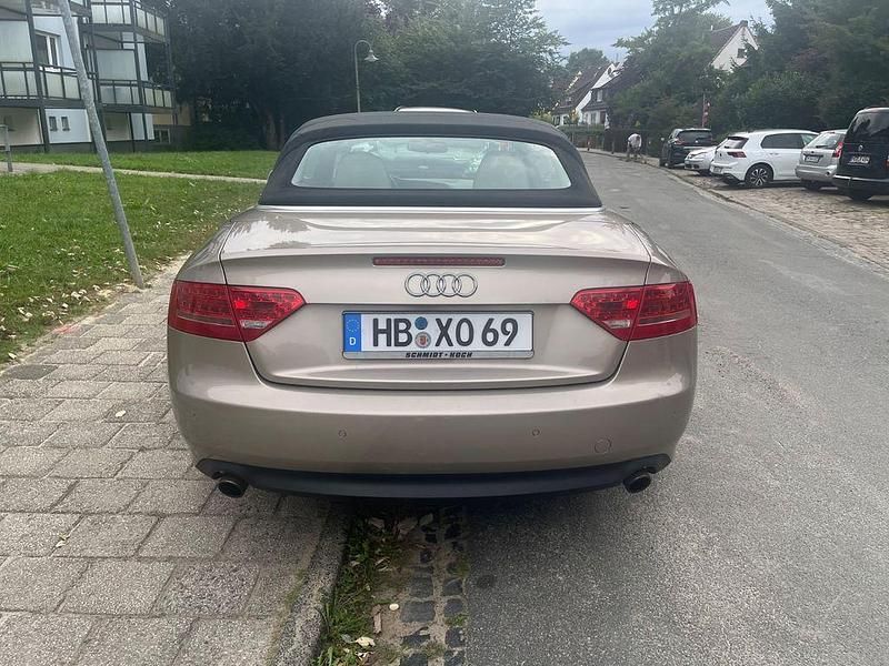 Gebraucht Audi A5 Cabriolet Comfort 265 PS (194 kW) 2010 Beige Cabrio