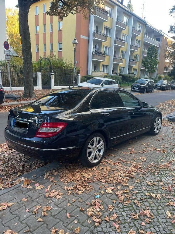 Gebraucht Mercedes C180 Avantgarde 156 PS (114 kW) 2008 Schwarz Limousine