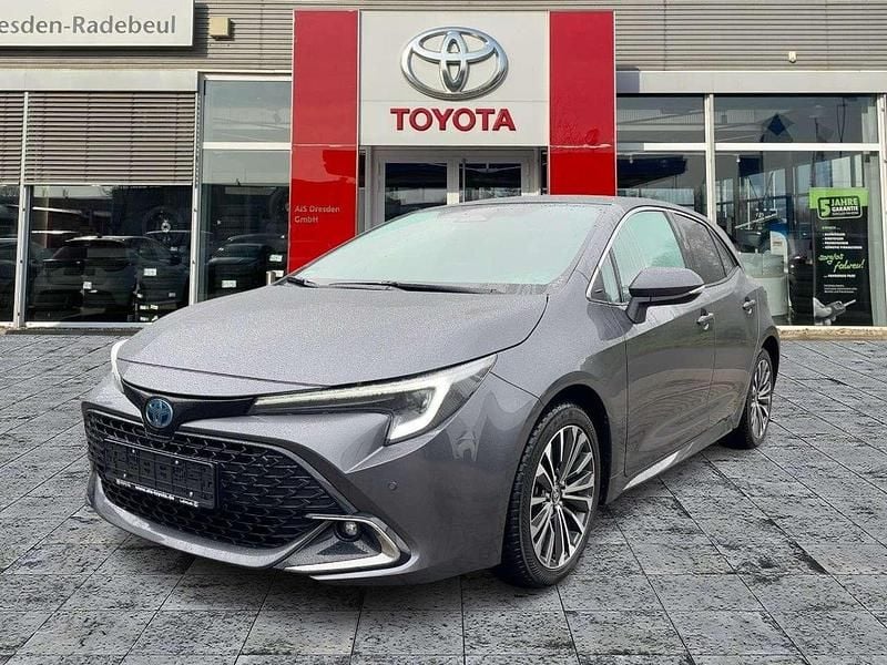 Gebraucht Toyota Corolla Team 140 PS (102 kW) 2023 Grey metallic Limousine
