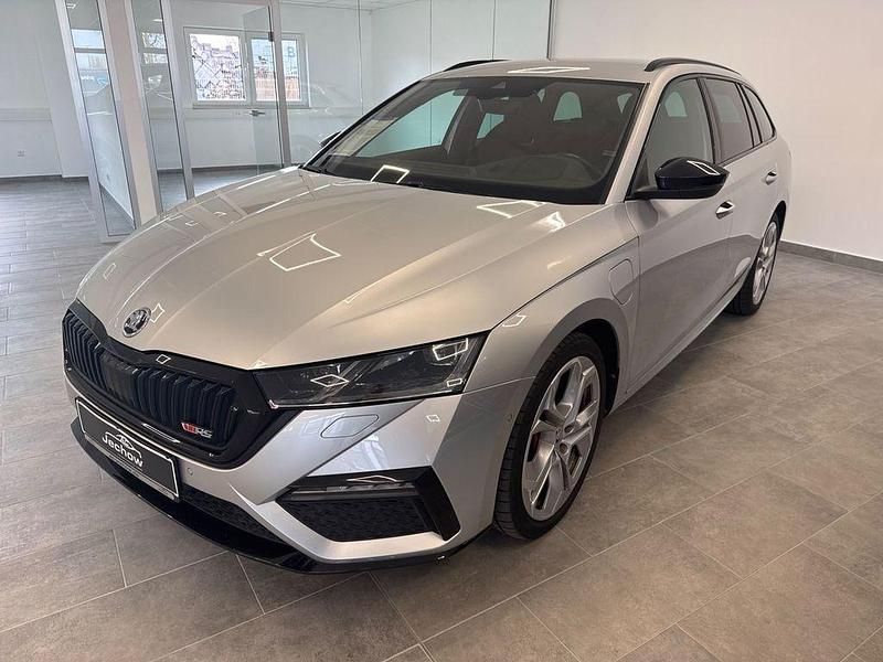 Silber Gebraucht 2021 Skoda Octavia RS Limousine | 25.900 € (Fairer Preis) - Bild 1/4