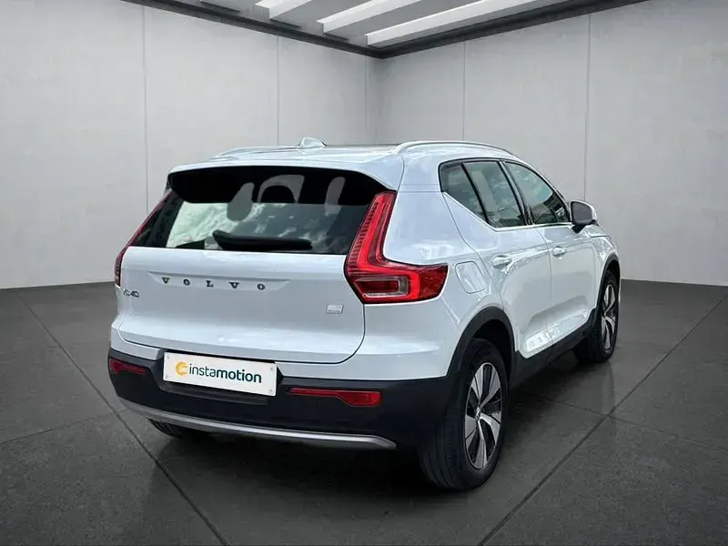 Gebraucht Volvo XC40 211 PS (155 kW) 2022 Weiß SUV