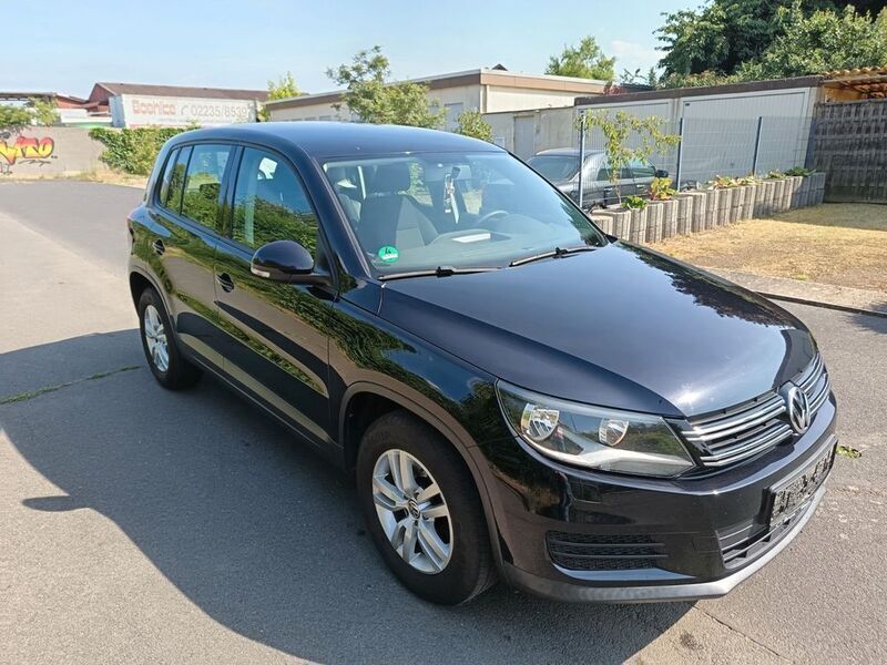 Schwarz Gebraucht 2014 VW Tiguan Sportline SUV | 10.900 € (Guter Preis) - Bild 1/4