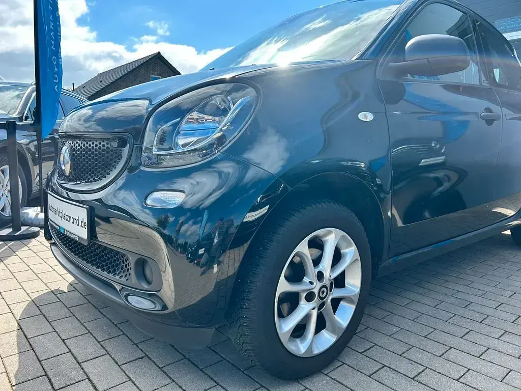 Gebraucht Smart ForFour Passion 71 PS (52 kW) 2018 Schwarz Kleinwagen