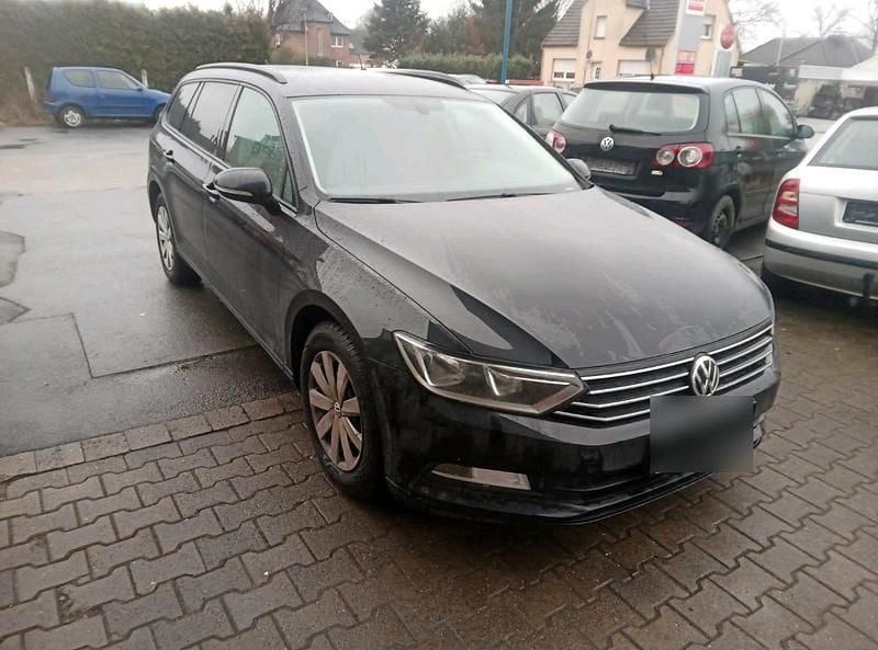 Gebraucht VW Passat 150 PS (110 kW) 2019 Schwarz Kombi