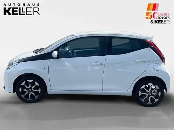 Gebraucht Toyota Aygo X-play 72 PS (52 kW) 2019 Weiß Kleinwagen