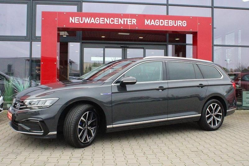 Uranograu Gebraucht 2021 VW Passat GTE Kombi | 24.880 € (Guter Preis) - Bild 1/4