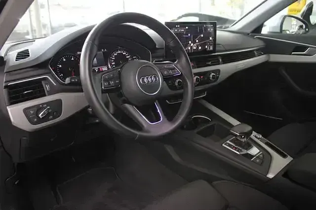 Gebraucht Audi A4 Advanced 204 PS (150 kW) 2023 Silber Kombi