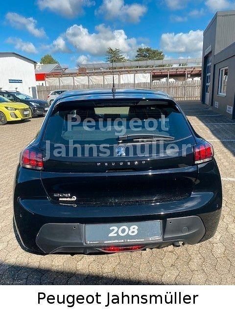 Gebraucht Peugeot 208 Active 101 PS (74 kW) 2023 Schwarz Kleinwagen