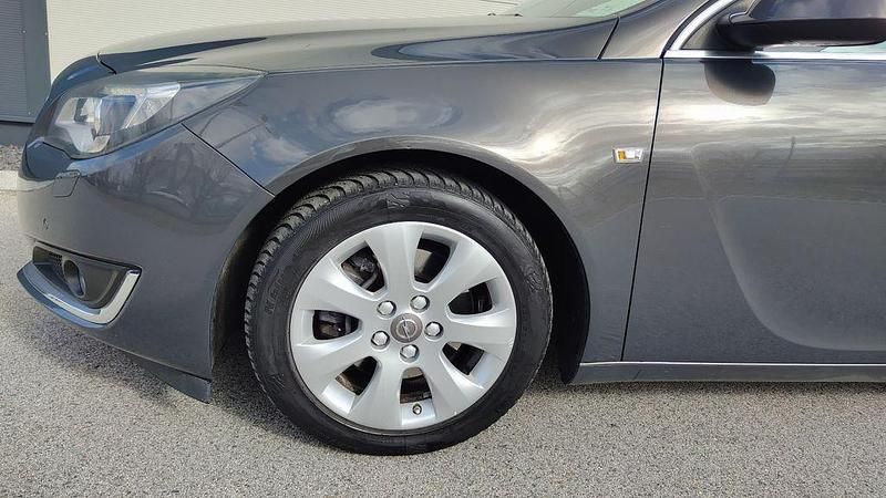 Gebraucht Opel Insignia Innovation 170 PS (125 kW) 2015 Grau Kombi