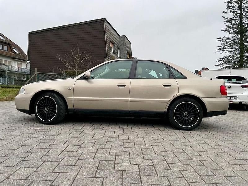 Gebraucht Audi A4 Performance 193 PS (141 kW) 2000 Gold Limousine