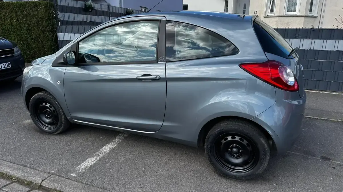 Gebraucht Ford Ka 70 PS (51 kW) 2009 Grau Kleinwagen