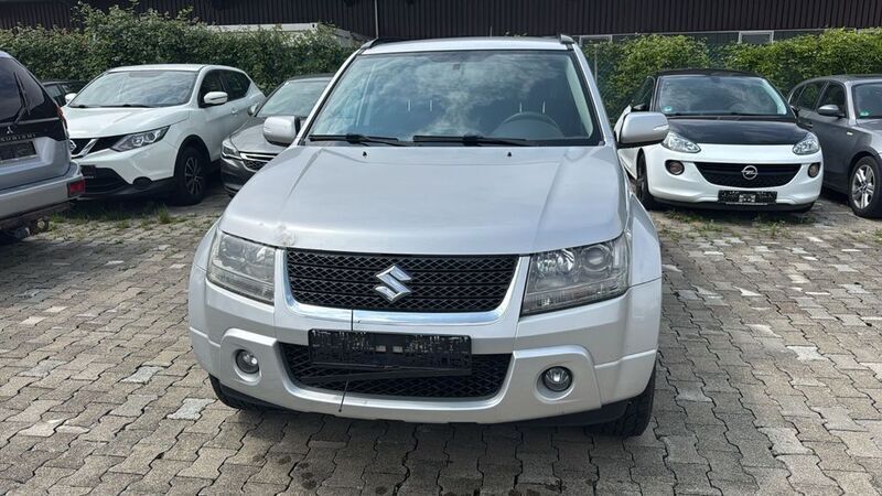 Silber Gebraucht 2010 Suzuki Grand Vitara SUV | 4.950 € (Fairer Preis) - Bild 1/4