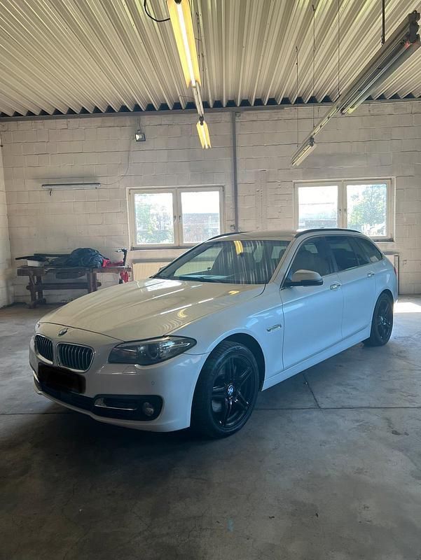 Weiß Gebraucht 2013 BMW 535 Kombi | 17.900 € (Etwas zu teuer) - Bild 1/4