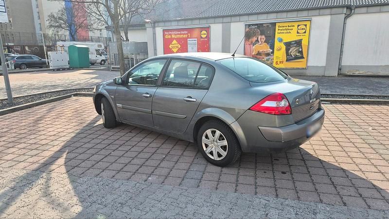 Gebraucht Renault Mégane II 113 PS (83 kW) 2003 Grau Limousine