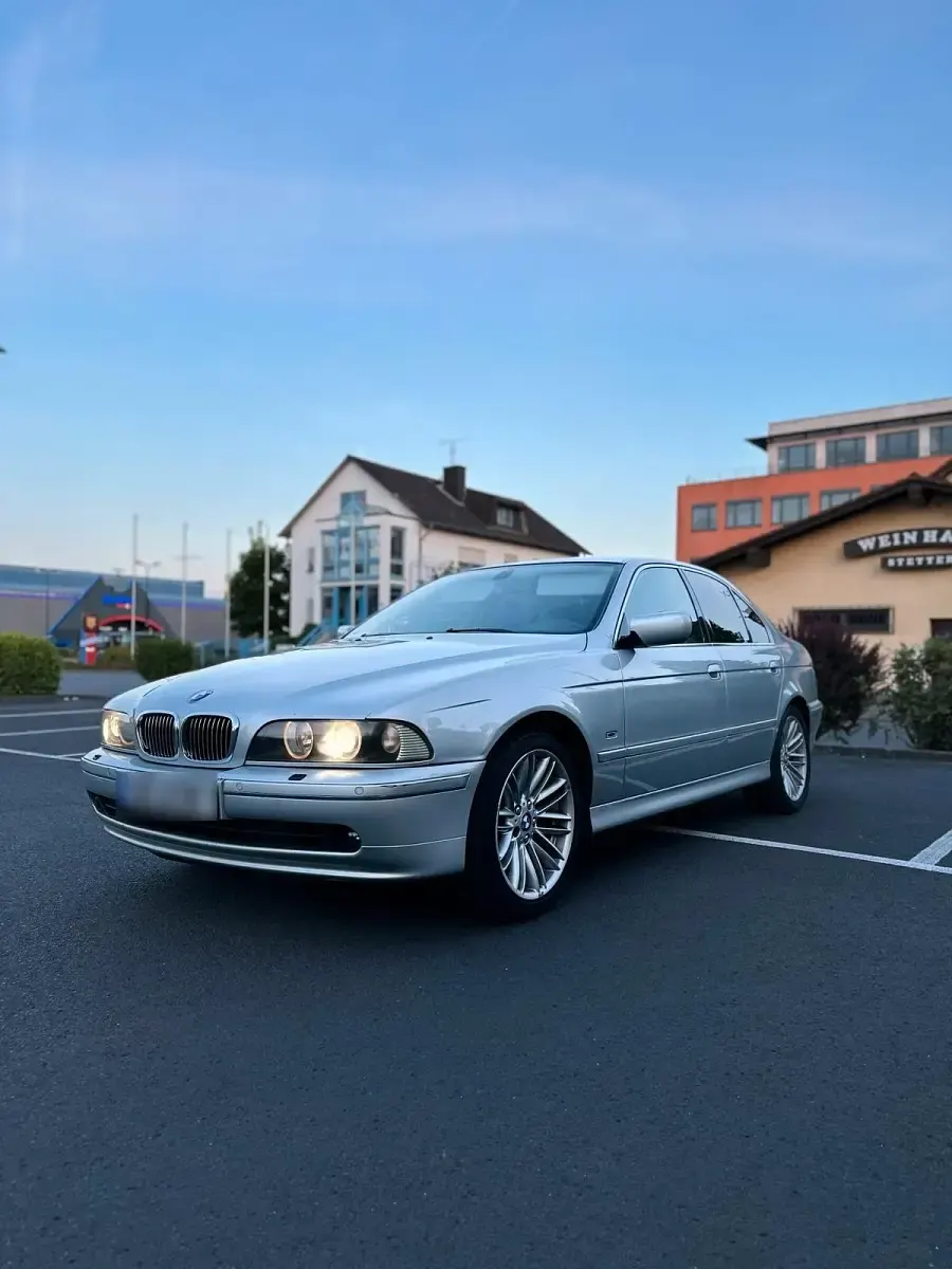 Gebraucht BMW 525 192 PS (141 kW) 2002 Silber Limousine