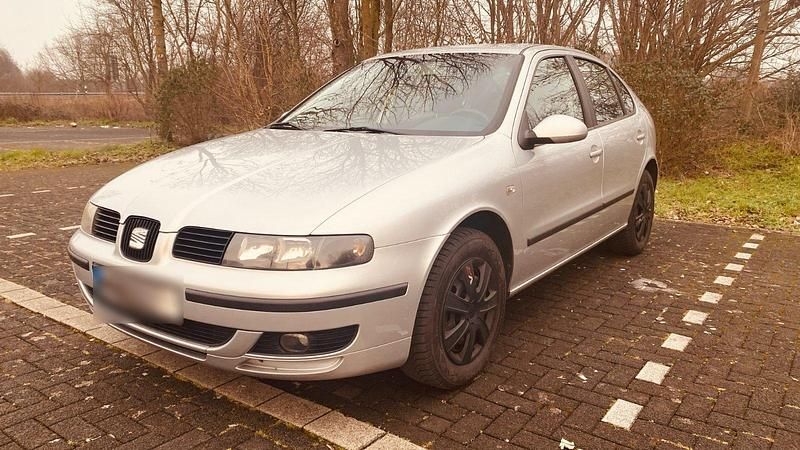 Gebraucht Seat Leon 105 PS (77 kW) 2003 Silber Kleinwagen