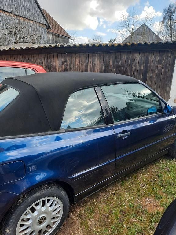 Gebraucht VW Golf Cabriolet Conceptline 116 PS (85 kW) 2002 Blau Cabrio