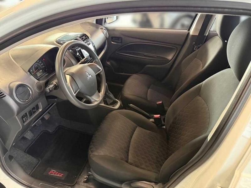 Gebraucht Mitsubishi Space Star Basis 71 PS (52 kW) 2020 Weiß Limousine