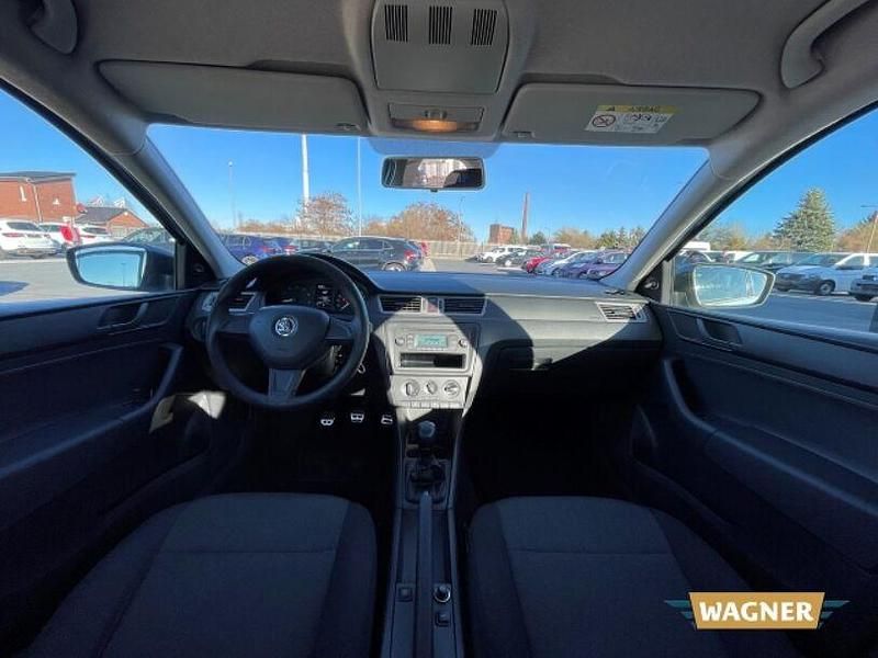 Gebraucht Skoda Rapid Active 75 PS (55 kW) 2014 Blau Kleinwagen