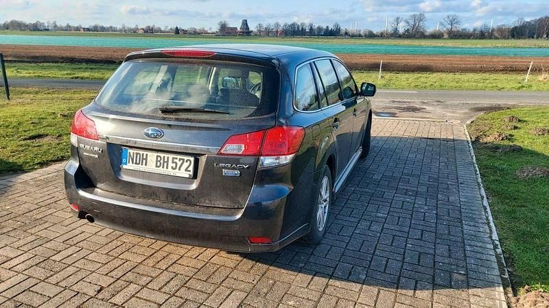 Gebraucht Subaru Legacy Trend 150 PS (110 kW) 2014 Grau Kombi