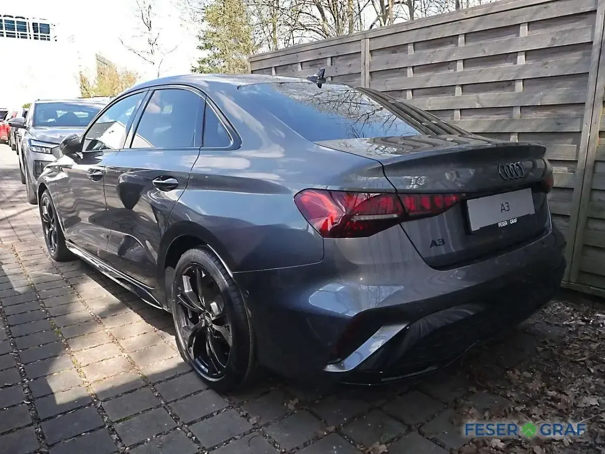 Używany Audi A3 S-Line 150 KM (110 kW) 2025 Szary Sedan/Limuzyna