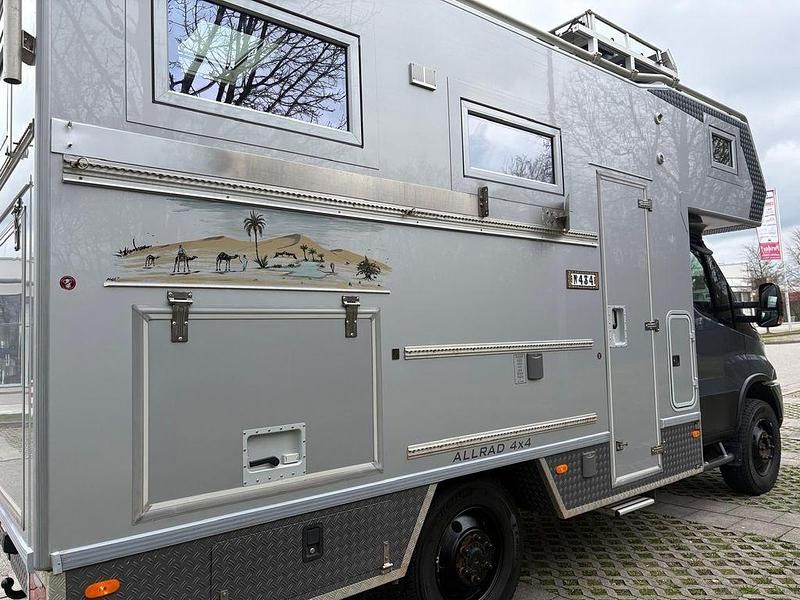 Gebraucht Iveco Daily 179 PS (131 kW) 2022 Grau Van / Kleinbus