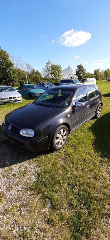 Schwarz Gebraucht 2003 VW Golf IV Limousine | 550 € (Superpreis) - Bild 1/4