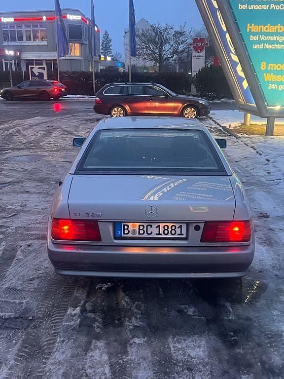 Gebraucht Mercedes SL320 231 PS (169 kW) 1994 Silber Cabrio