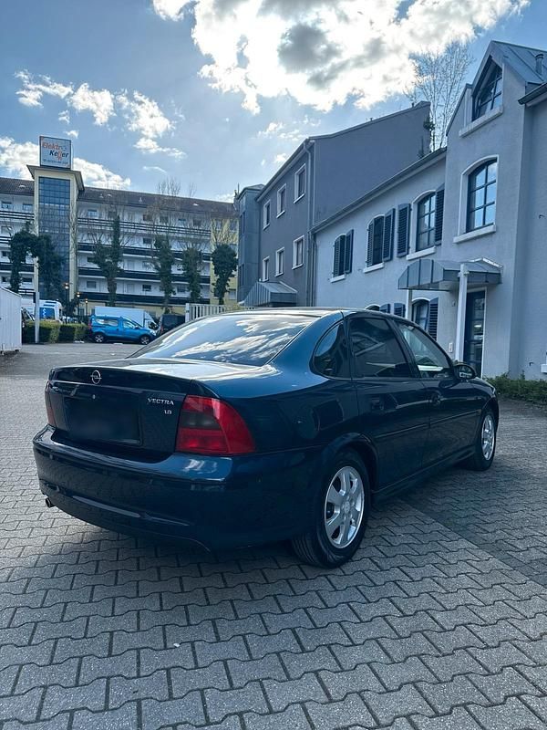 Gebraucht Opel Vectra 125 PS (91 kW) 2002 Blau Limousine
